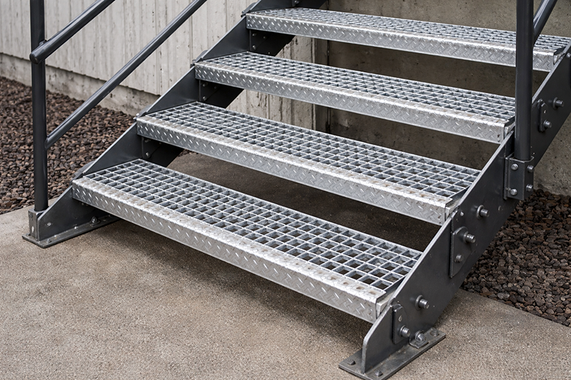 Ступени SP: как выбрать типоразмер (34×38, 30×30) под нагрузку и объект