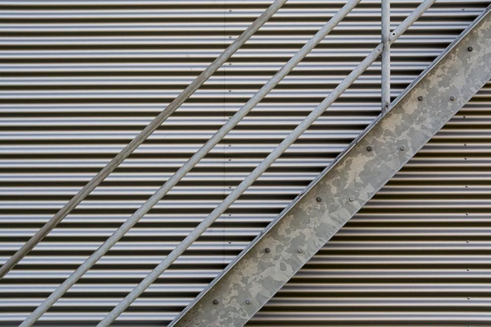 Почему важно правильно выбирать покрытия для производственных объектов