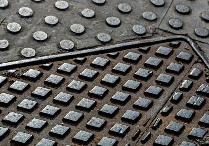 Настилы для производственных объектов: как выбрать правильный материал